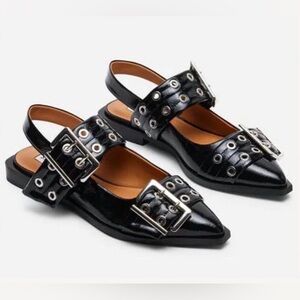 Like new! Steve Madden Graya Black Patent Pointed-Toe Flats Sz 8